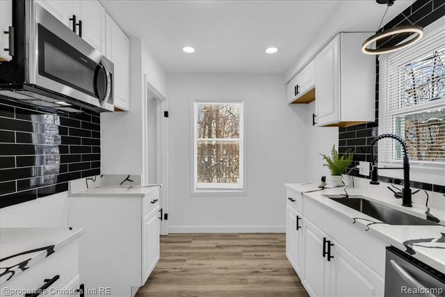 19445 Hubbell Street, Detroit, MI 48235