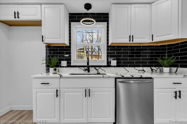 19445 Hubbell Street, Detroit, MI 48235