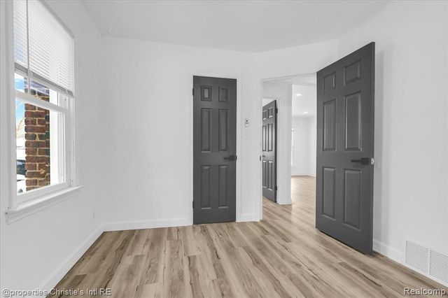 19445 Hubbell Street, Detroit, MI 48235