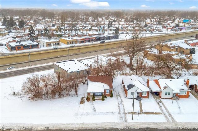 19445 Hubbell Street, Detroit, MI 48235