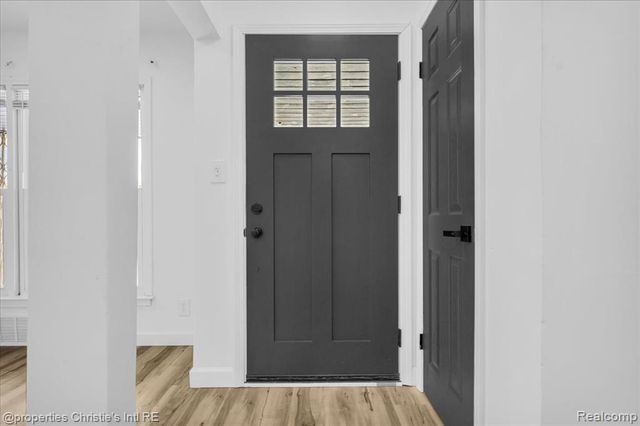 19445 Hubbell Street, Detroit, MI 48235