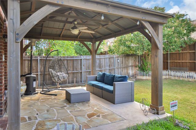 10124 KINGSLAND Trail, Mckinney, TX 75072