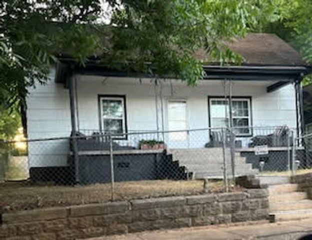 1160 S Ocoee Street, Cleveland, TN 37311