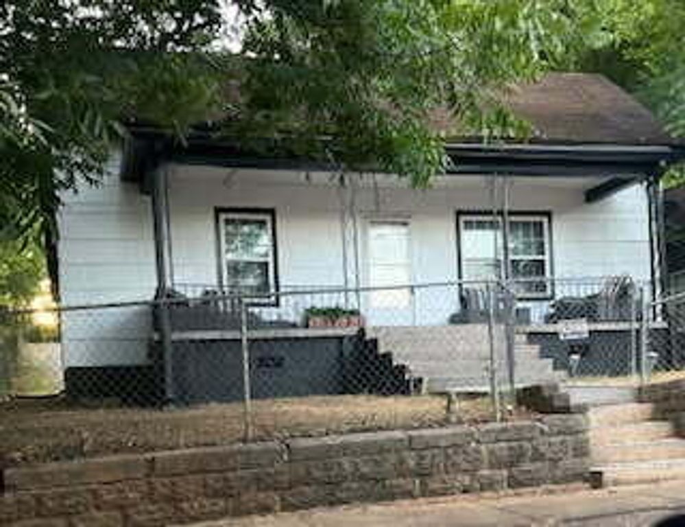 1160 S Ocoee Street, Cleveland, TN 37311