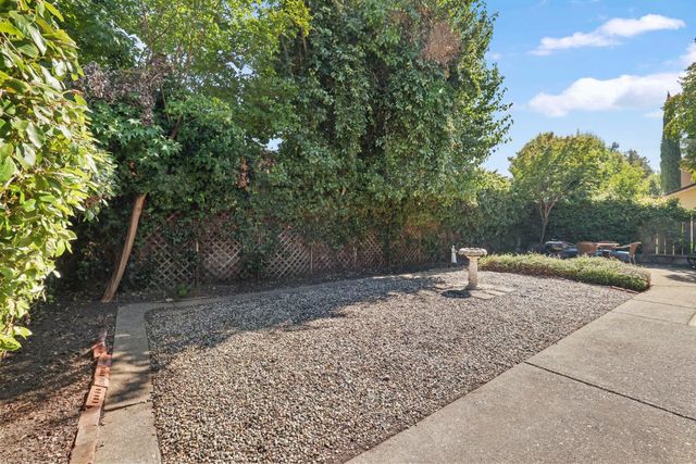 4957 Moss Creek Cir, Stockton, CA 95219