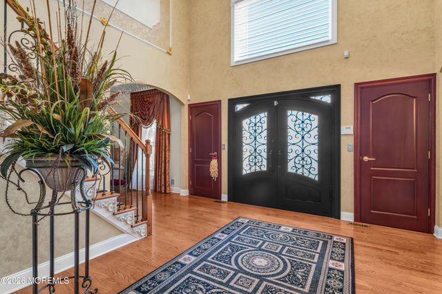 60 Yellow Meetinghouse Road, Cream Ridge, NJ 08514