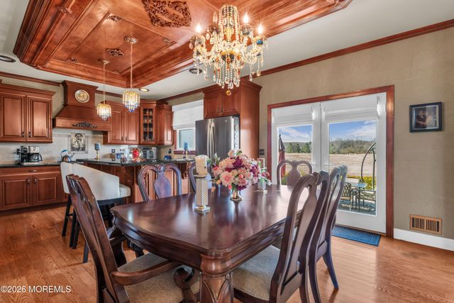 60 Yellow Meetinghouse Road, Cream Ridge, NJ 08514