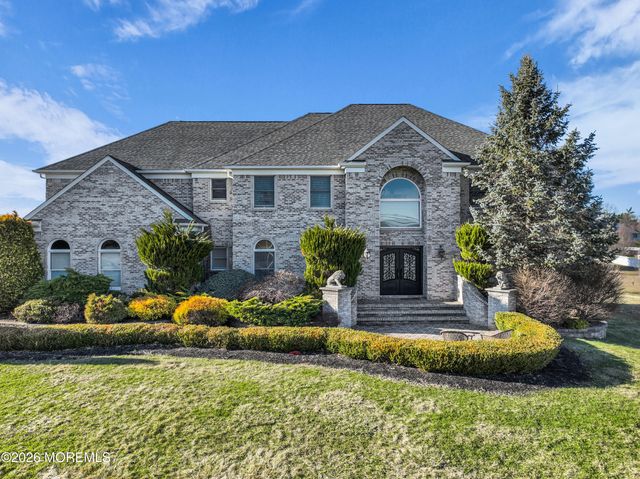 60 Yellow Meetinghouse Road, Cream Ridge, NJ 08514