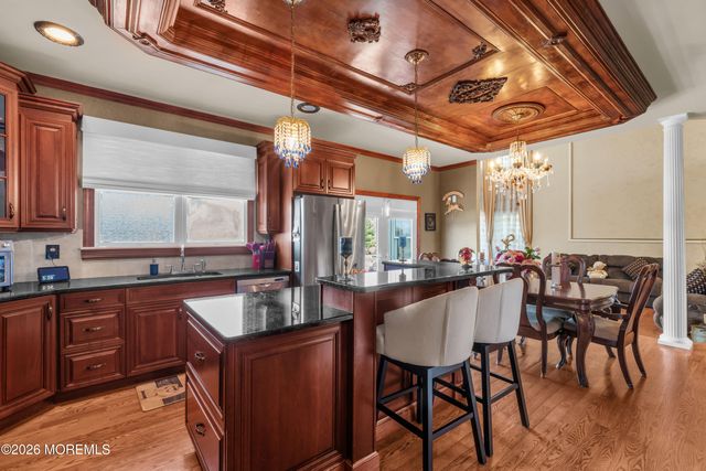 60 Yellow Meetinghouse Road, Cream Ridge, NJ 08514