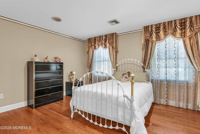 60 Yellow Meetinghouse Road, Cream Ridge, NJ 08514