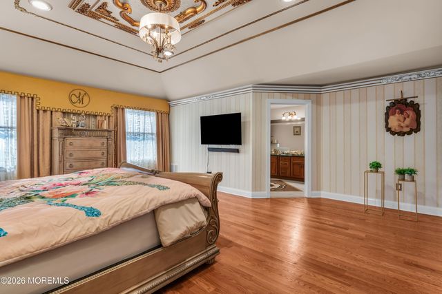 60 Yellow Meetinghouse Road, Cream Ridge, NJ 08514