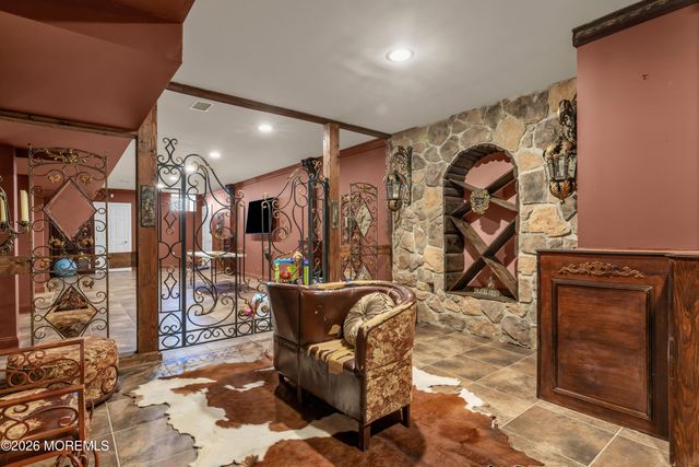 60 Yellow Meetinghouse Road, Cream Ridge, NJ 08514