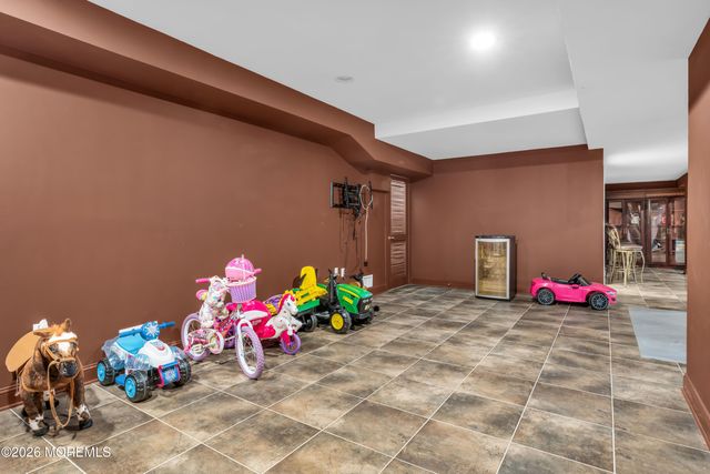 60 Yellow Meetinghouse Road, Cream Ridge, NJ 08514