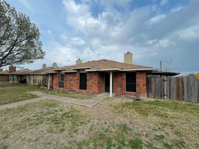 2510 Stanford Street A, Rowlett, TX 75088