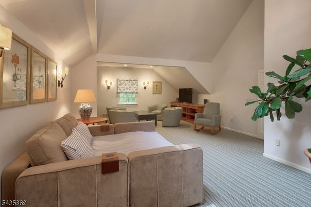 19 Cliffside Way, Boonton Twp., NJ 07005