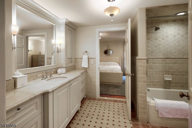 19 Cliffside Way, Boonton Twp., NJ 07005