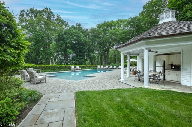 19 Cliffside Way, Boonton Twp., NJ 07005