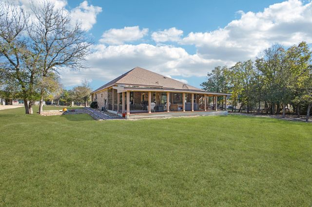 142 Abamillo DR, Bastrop, TX 78602