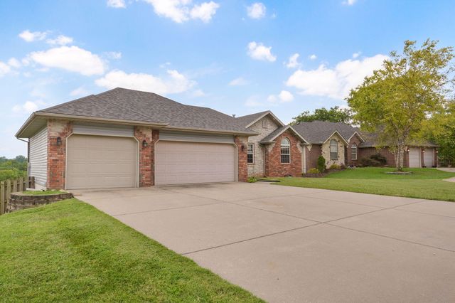 3582 N Thistlewood Court, Springfield, MO 65803