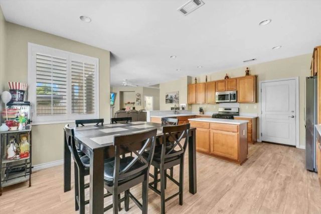 34233 Toyon Court, Lake Elsinore, CA 92532