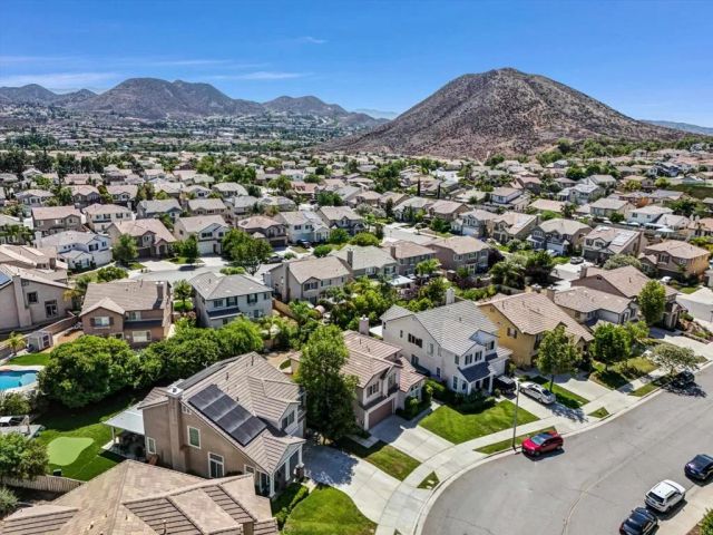 34233 Toyon Court, Lake Elsinore, CA 92532