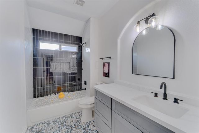 16411 Jadestone Terrace Lane, Houston, TX 77044