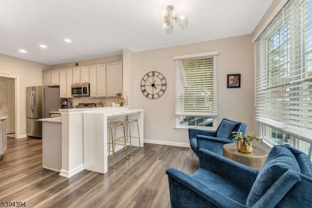 58 Westgate Dr, Clinton Twp., NJ 08801