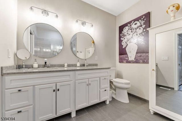 58 Westgate Dr, Clinton Twp., NJ 08801