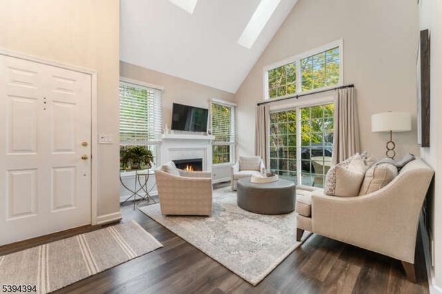 58 Westgate Dr, Clinton Twp., NJ 08801