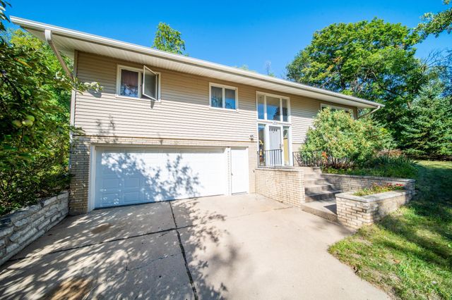 359 Riverview Heights Drive NE, Rochester, MN 55906