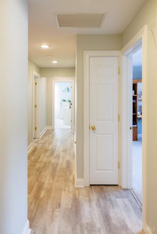 732 Wooster Pike, Terrace Park, OH 45174