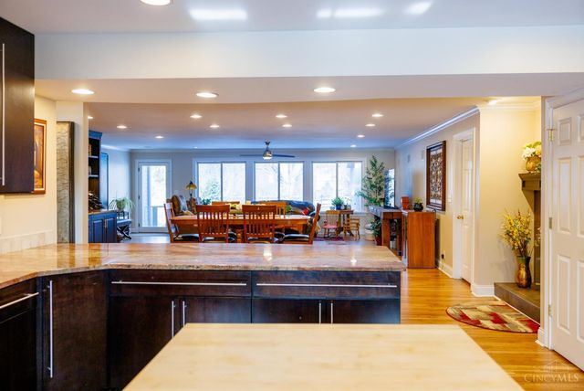 732 Wooster Pike, Terrace Park, OH 45174