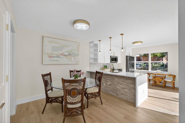 3103 Kingston Court, West Palm Beach, FL 33409