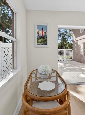 3103 Kingston Court, West Palm Beach, FL 33409