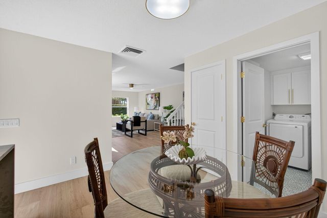 3103 Kingston Court, West Palm Beach, FL 33409