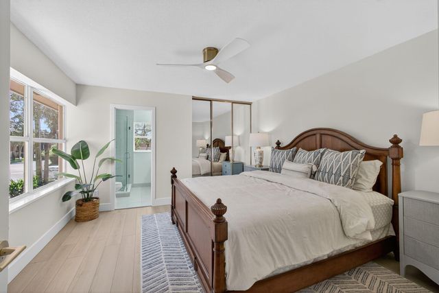 3103 Kingston Court, West Palm Beach, FL 33409