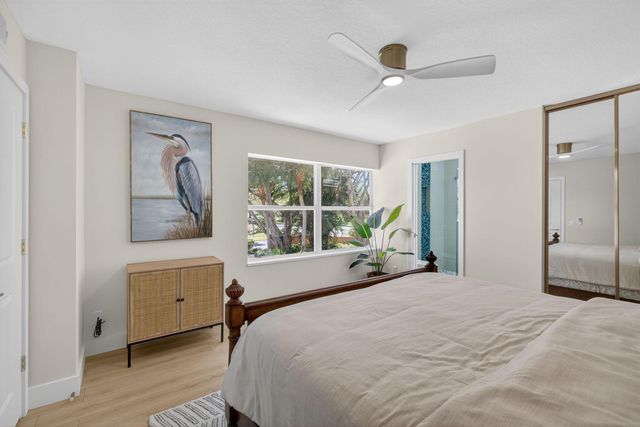 3103 Kingston Court, West Palm Beach, FL 33409