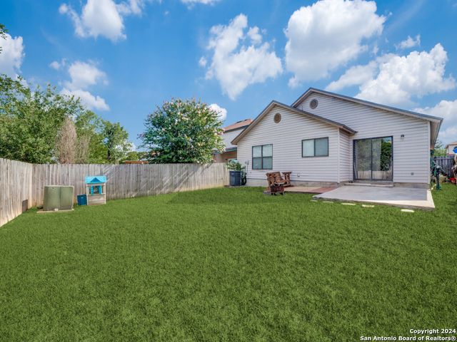 322 Wiggins Crk, San Antonio, TX 78253