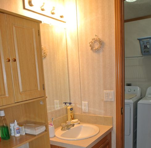 25 McQuillan Drive, Milford, CT 06460