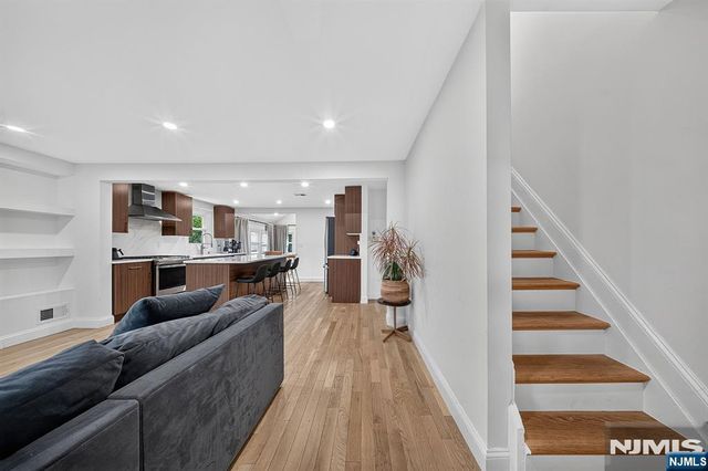 10 Sunnyside Road, West Orange, NJ 07052