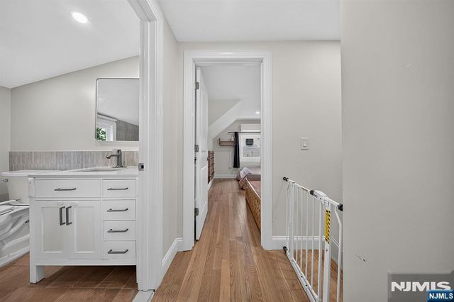 10 Sunnyside Road, West Orange, NJ 07052