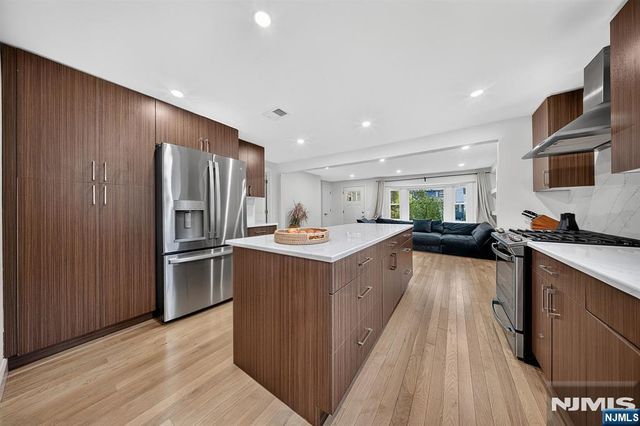 10 Sunnyside Road, West Orange, NJ 07052