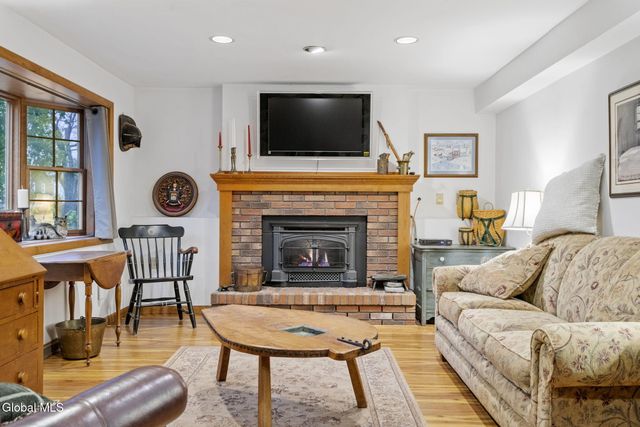 6 Arbor Drive, Glens Falls, NY 12801