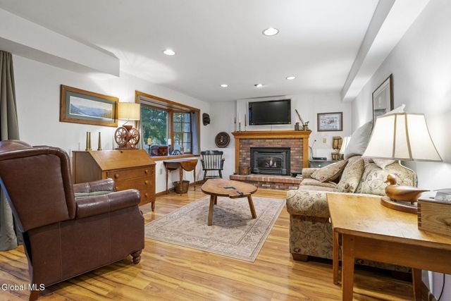 6 Arbor Drive, Glens Falls, NY 12801