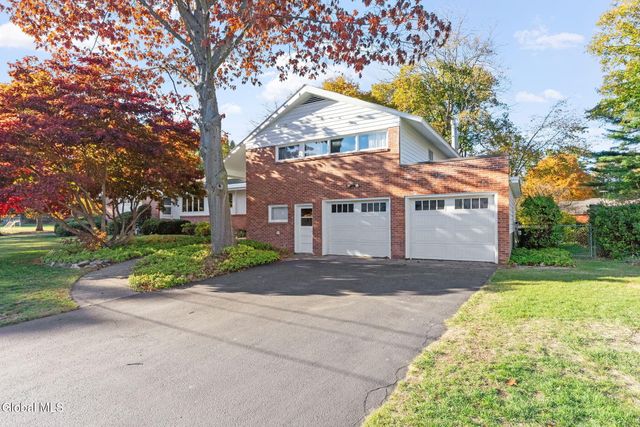 6 Arbor Drive, Glens Falls, NY 12801