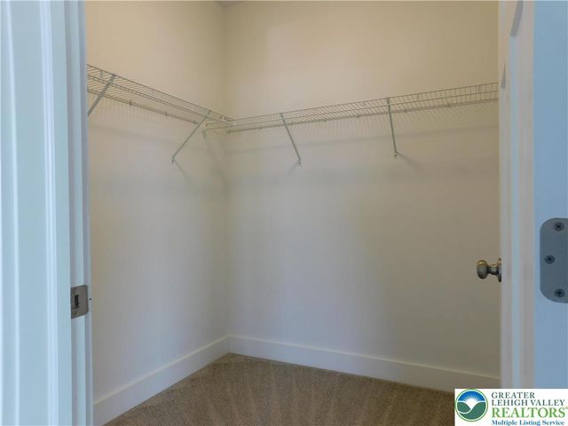 1674 Best Place, Bethlehem City, PA 18017