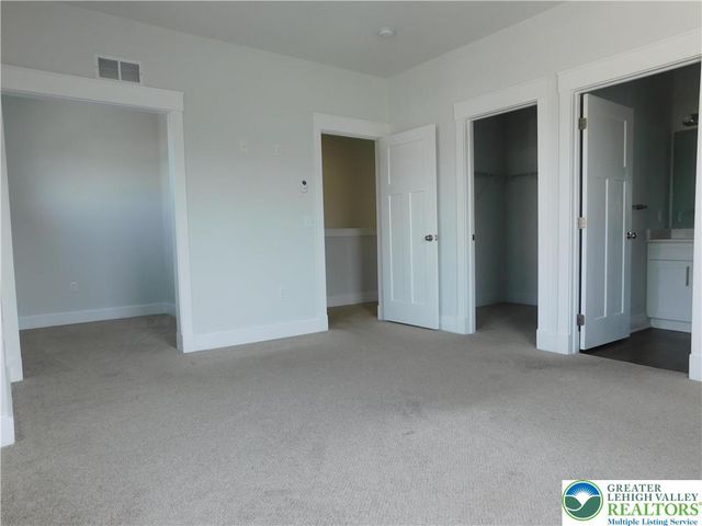 1674 Best Place, Bethlehem City, PA 18017