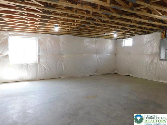 1674 Best Place, Bethlehem City, PA 18017