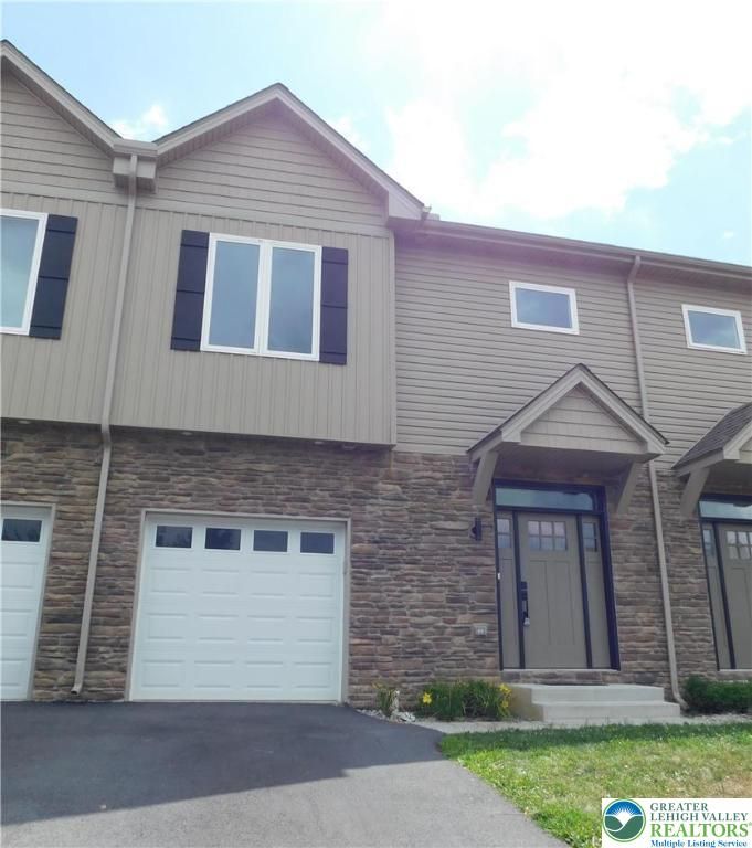 1674 Best Place, Bethlehem City, PA 18017