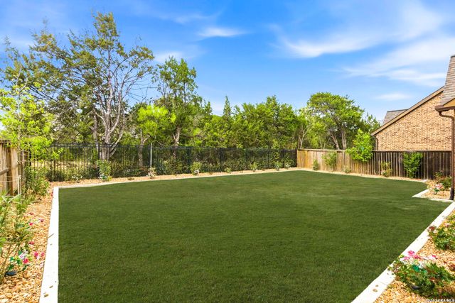 632 Sydney, New Braunfels, TX 78132